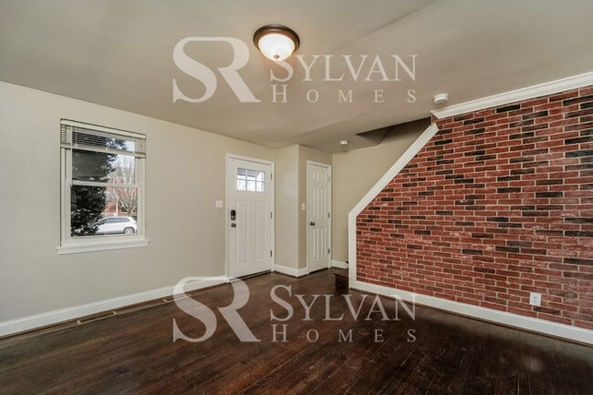 Building Photo - 8504 Willow Oak Rd