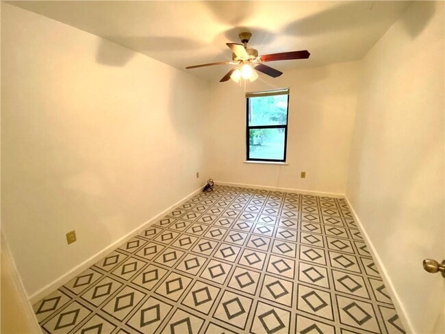 Building Photo - 6211 Club Terrace