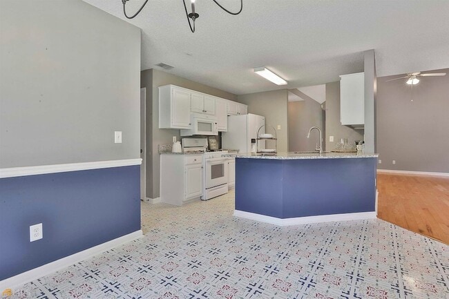 Building Photo - 100 Riverside Walk