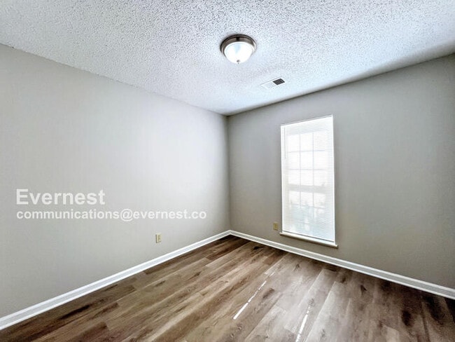 Building Photo - 3772 Beckman Dr