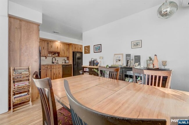 Building Photo - 13 Murray Rd