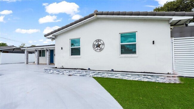 Building Photo - 6290 W 16th Ave