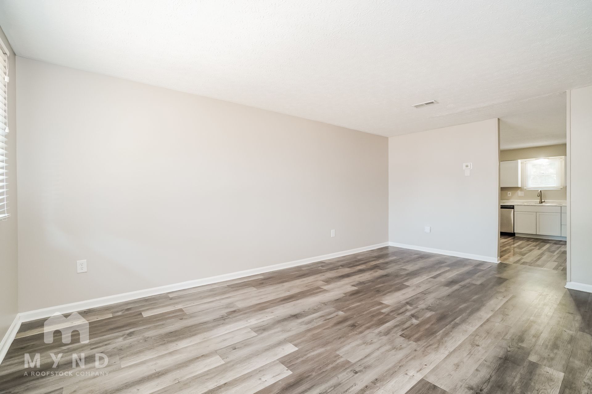 Building Photo - 1484 Willow View Dr