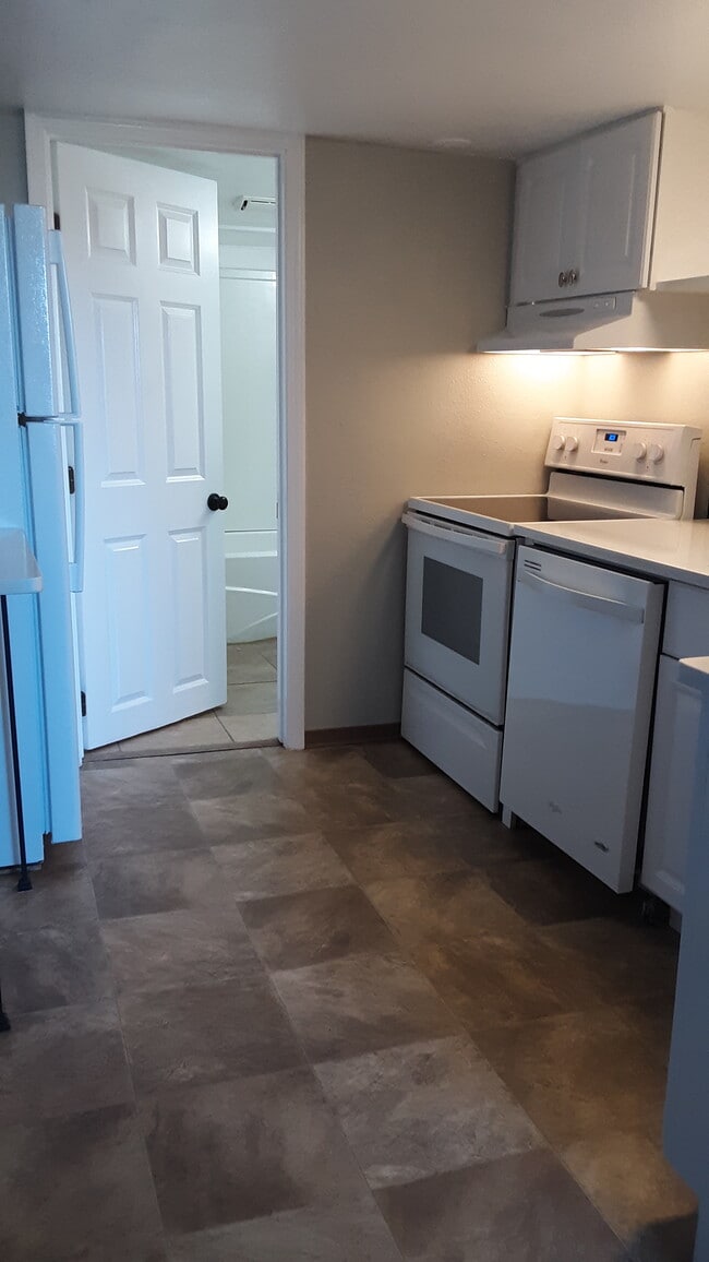 Building Photo - 2511 Lombard Ave