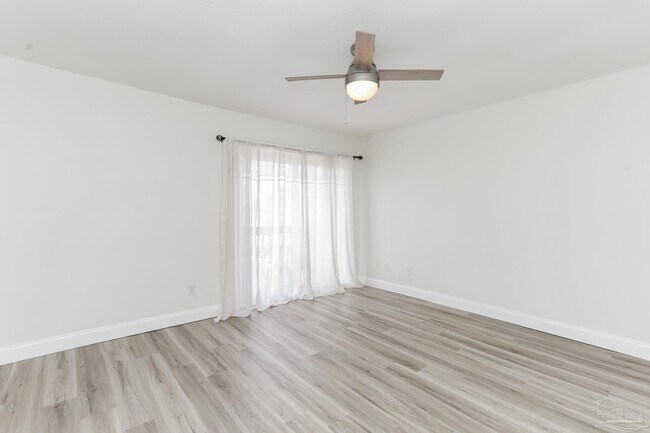 Building Photo - 344 Fort Pickens Rd