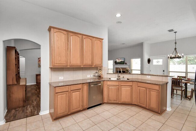 Building Photo - 6930 Hamilton Falls Ln