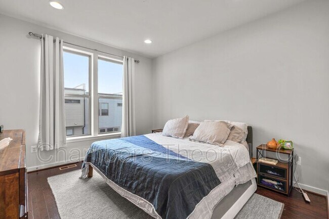 Building Photo - 5136 Randolph Rd