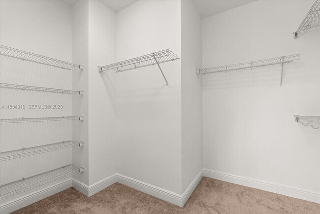 Building Photo - 9829 Winnington St