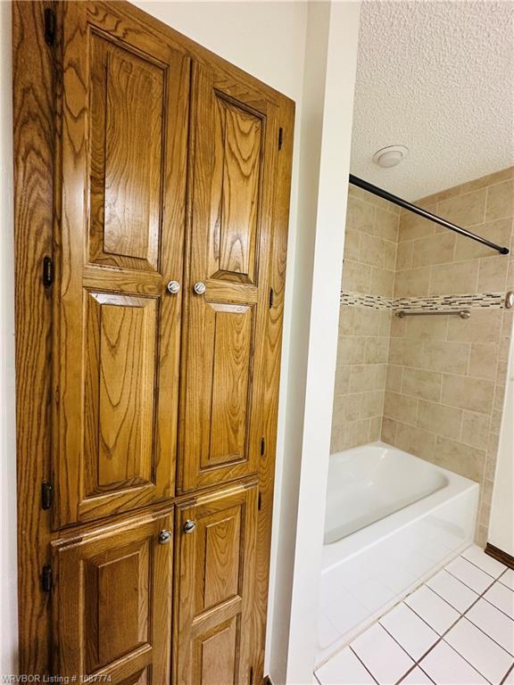 Building Photo - 3406 Erin Oaks Ct