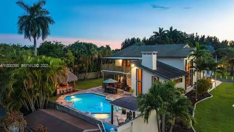 Building Photo - 6140 SW 56th Ct