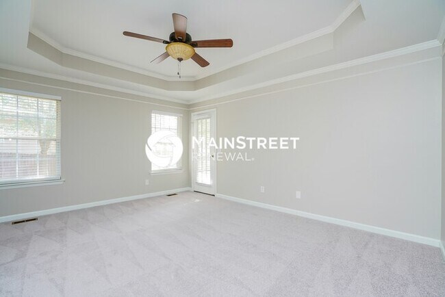Building Photo - 4 Bedroom Pet-Friendly Home in La Vergne, ...