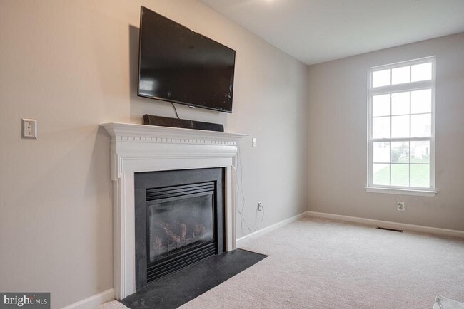 Building Photo - 3676 Clairton St