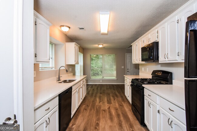 Building Photo - 492 Crestwood Ct