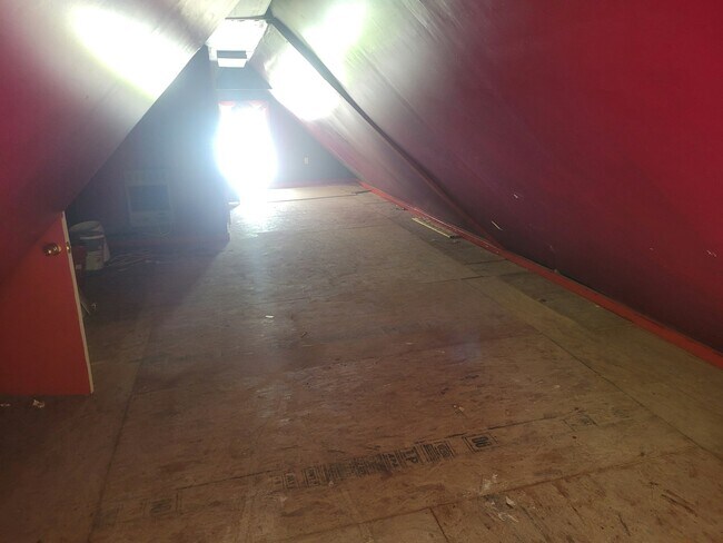 Building Photo - 507 S Middle St