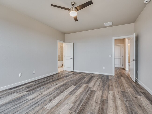 Building Photo - Beautiful home in Edmond