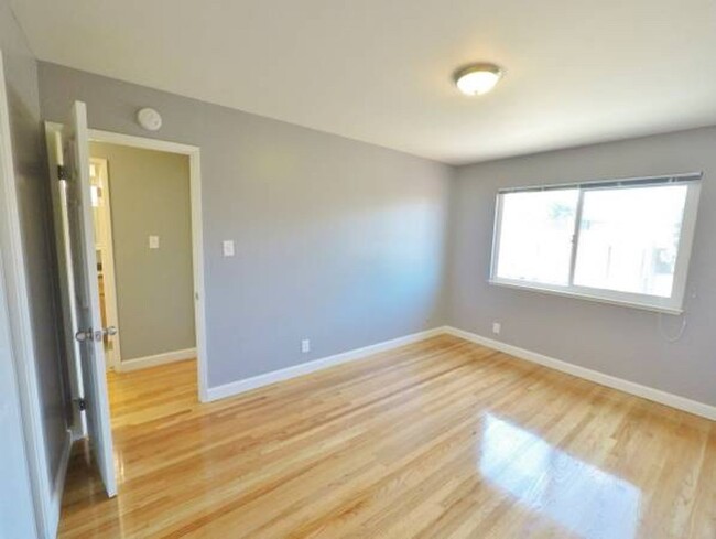 Building Photo - Spacious 2BR Apartment – Near El Cerrito D...