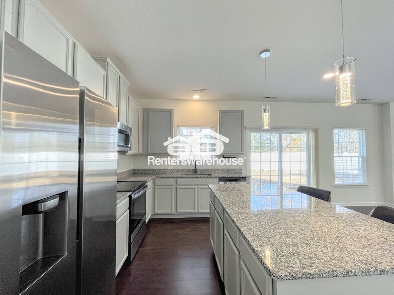 Building Photo - 157 American Wy