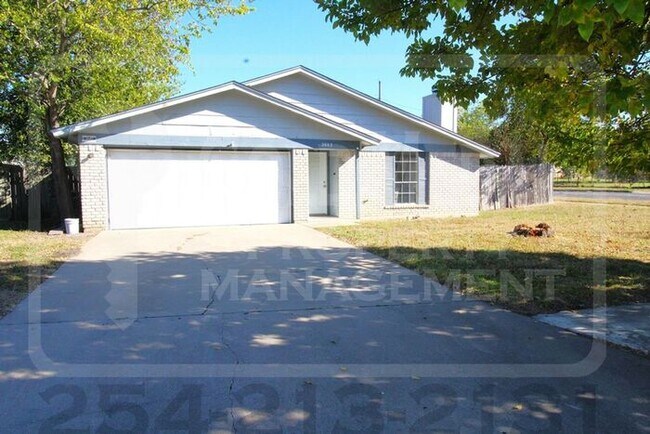 Building Photo - 2002 Sherman Dr