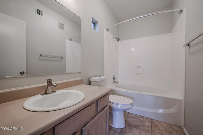 Building Photo - 4644 N 22nd St