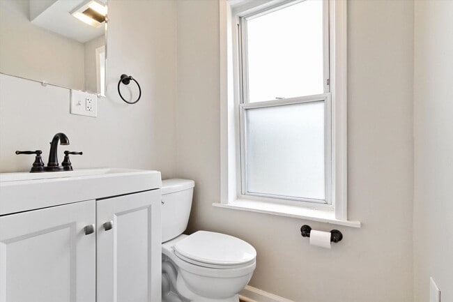 Building Photo - Coming Soon - Spacious 3 Bedroom, 1.5 Bath...