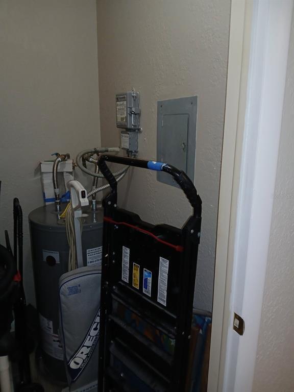 Building Photo - 10350 Imperial Point Dr W