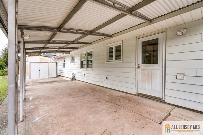 Building Photo - 1474 Huron Rd