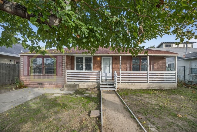 Building Photo - Charming 3-Bedroom Home for Rent – Comfortable Living in a Great Location!