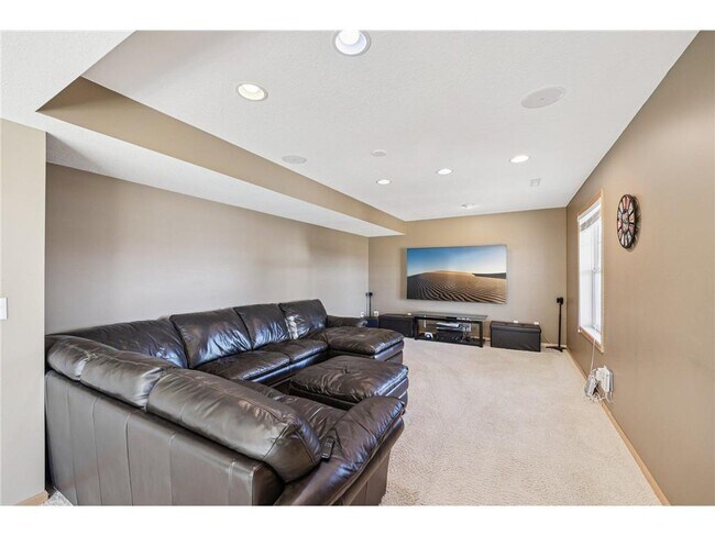 Building Photo - 8451 Jonquil Ln N