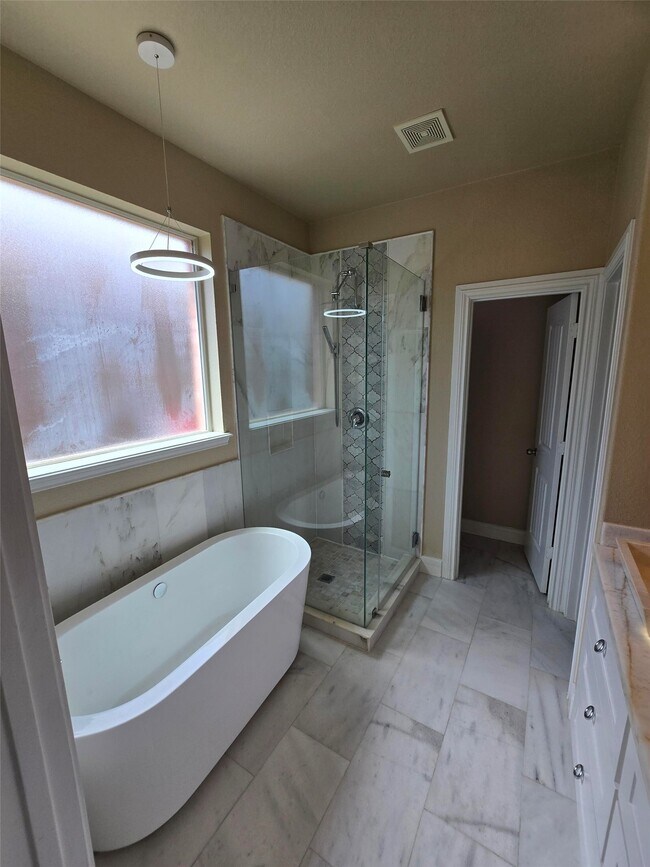 Building Photo - 6119 Grassy Haven Ln