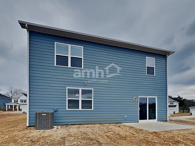 Building Photo - 2105 Williamshire Lane