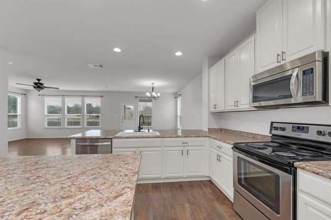 Building Photo - 150 Jasmine Cove