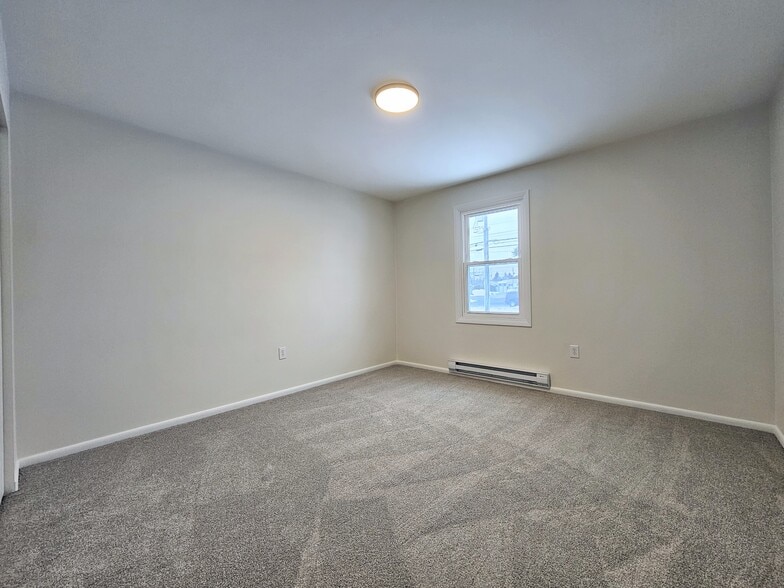 Building Photo - 12 Muddy Creek Church Rd