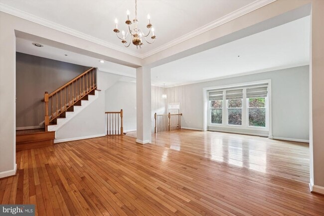 Building Photo - 21 Sterling Ct