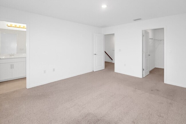 Building Photo - Palmero Annual Townhouse for Rent