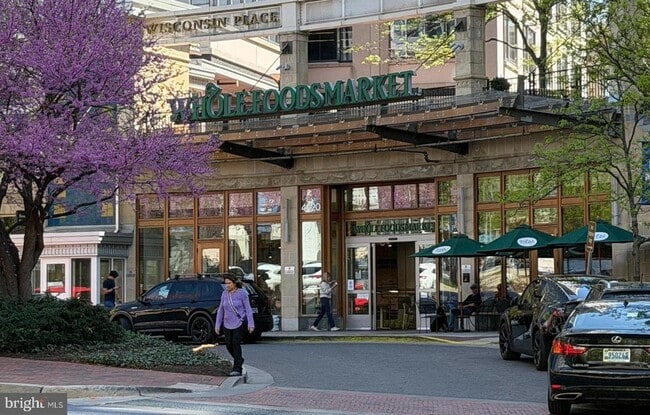 Building Photo - 5500 Friendship Blvd