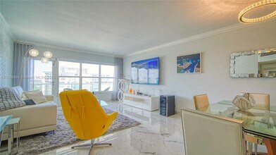 Building Photo - 3550 Galt Ocean Dr