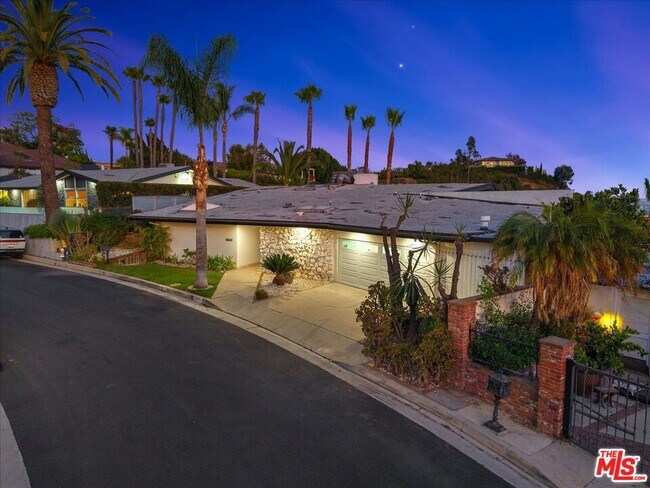 Building Photo - 6530 Lakeridge Rd