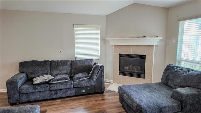 Building Photo - 5627 Postwood Green Ln