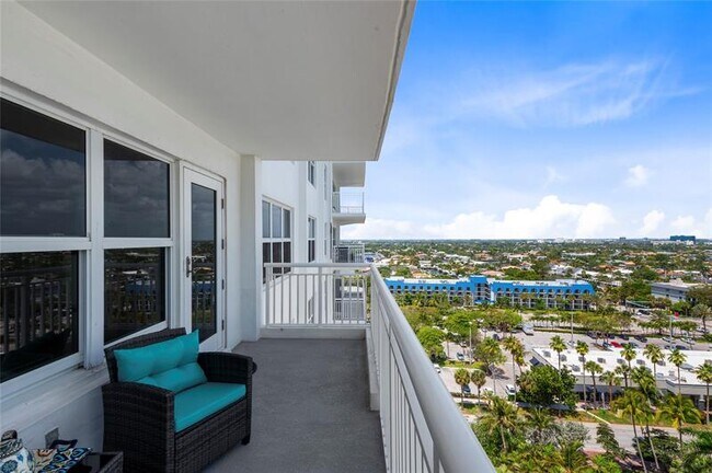 Building Photo - 3850 Galt Ocean Dr