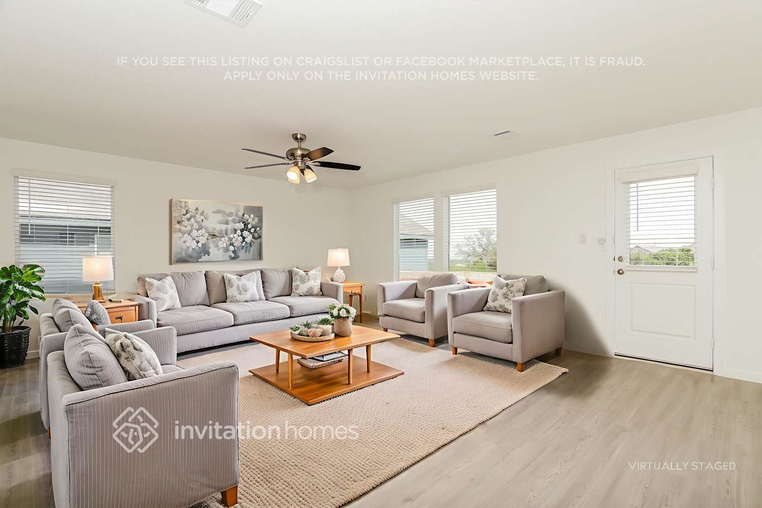 Building Photo - 3210 Roslyn Grist