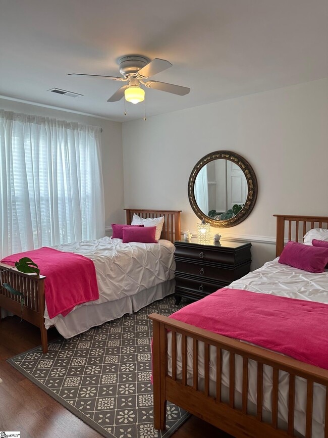 Building Photo - 103 Reedy River Way