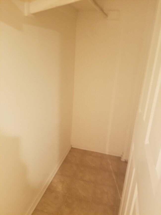 Primary bedroom closet - 1151 Via Montoya Via