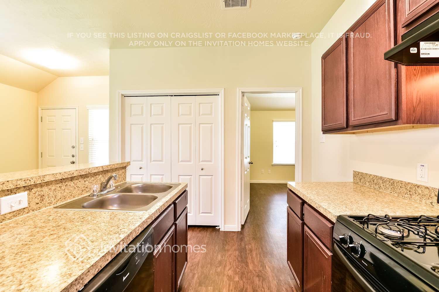 Building Photo - 6107 El Granate Dr