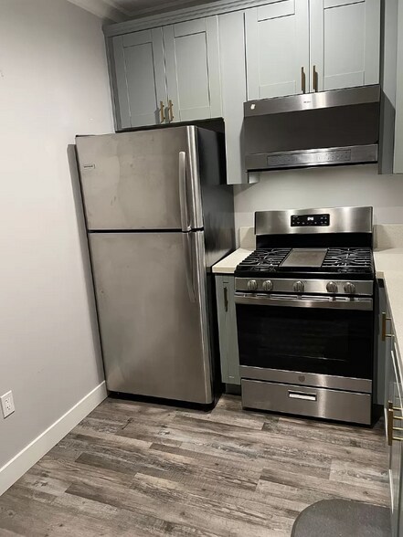 Building Photo - 4214 Lois St