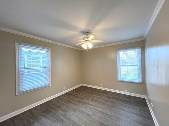 Building Photo - 206 Raupp Blvd