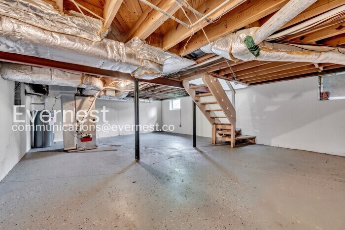 Building Photo - 15 Mt Camille St
