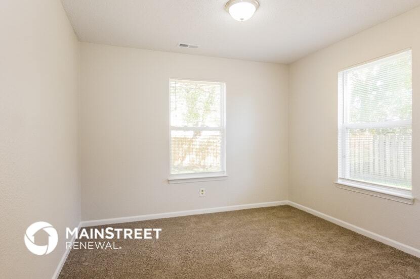 Building Photo - 2079 Meadowlark Ln