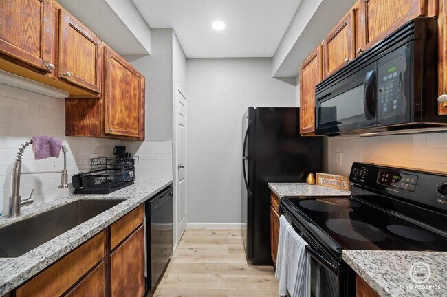 Building Photo - 7950 N Stadium Dr
