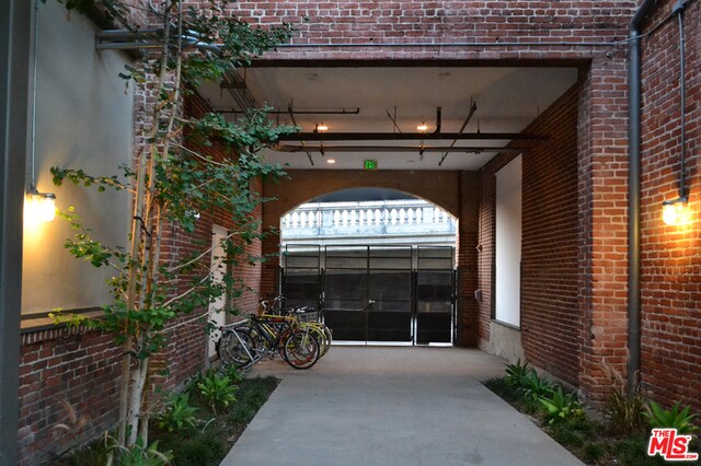 Building Photo - 2135 E 7th Pl