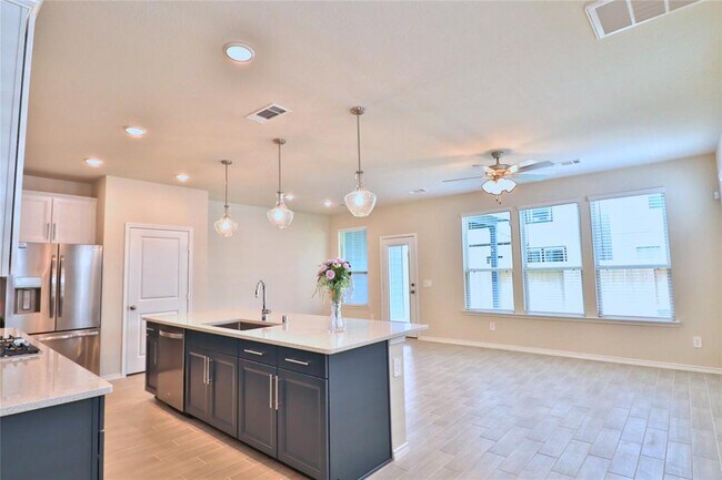 Building Photo - 10506 Blankiet Ln.